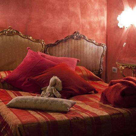 Locanda Al Cappello Udine Værelse billede